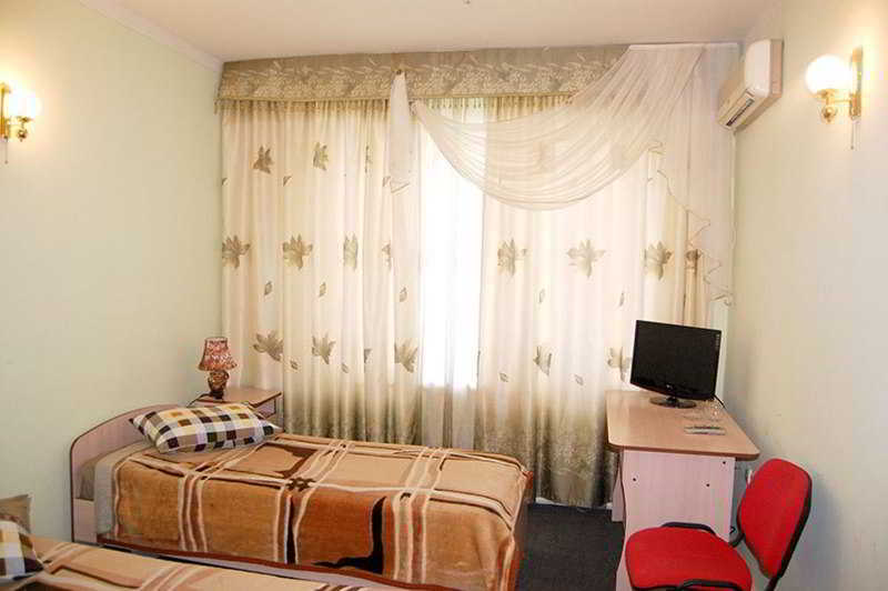 Asson Hotel Термиз Екстериор снимка